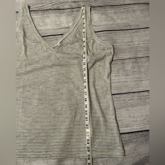 NWT Boden double v-neck black and white striped tank size large - Picture 11 of 11